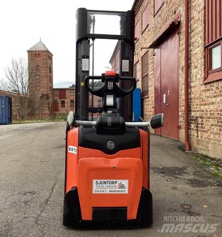 BT SPE 120 L Wózki widłowe unoszące z dyszlem