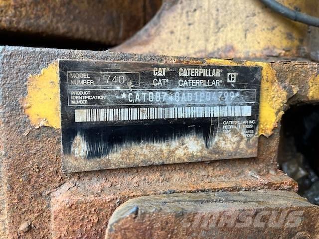 CAT 740 Wozidła przegubowe