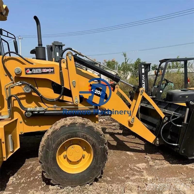 CAT 420F Ładowarki kołowe