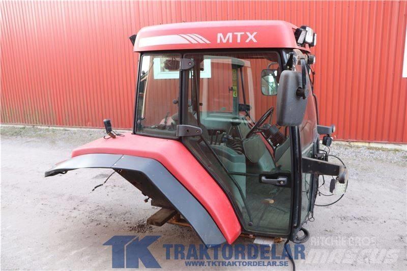 McCormick MTX 185 Kabina i wnętrze
