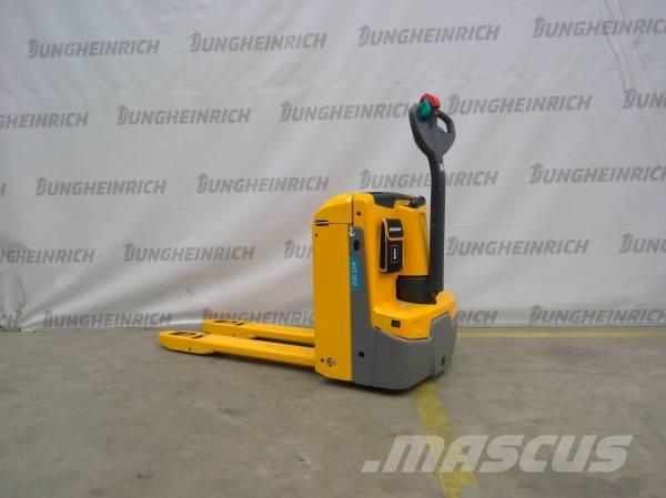 Jungheinrich EJE 114 Wózki widłowe unoszące