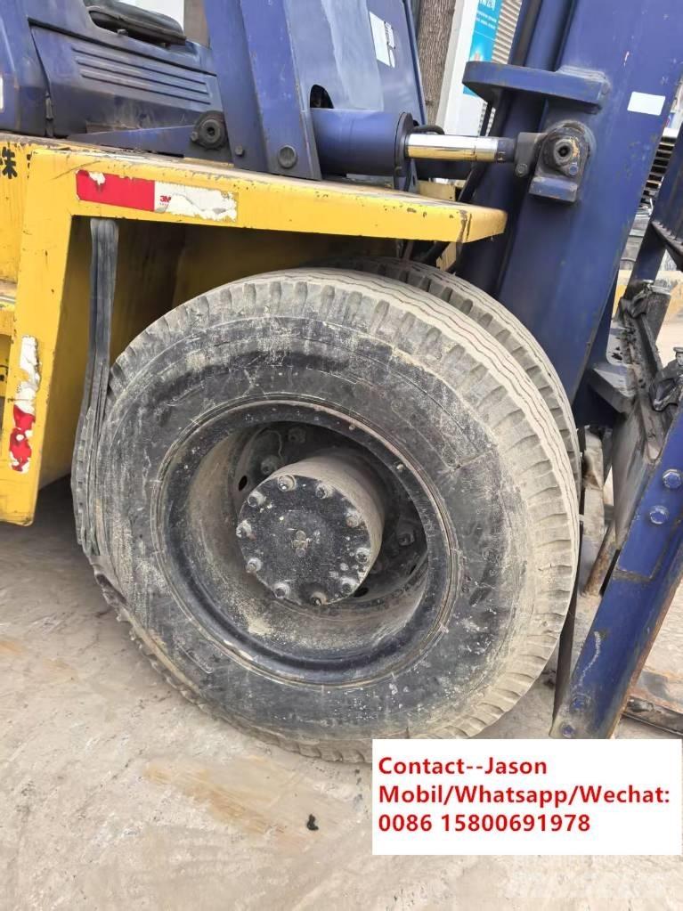 Komatsu FD 100-7 Wózki Diesla