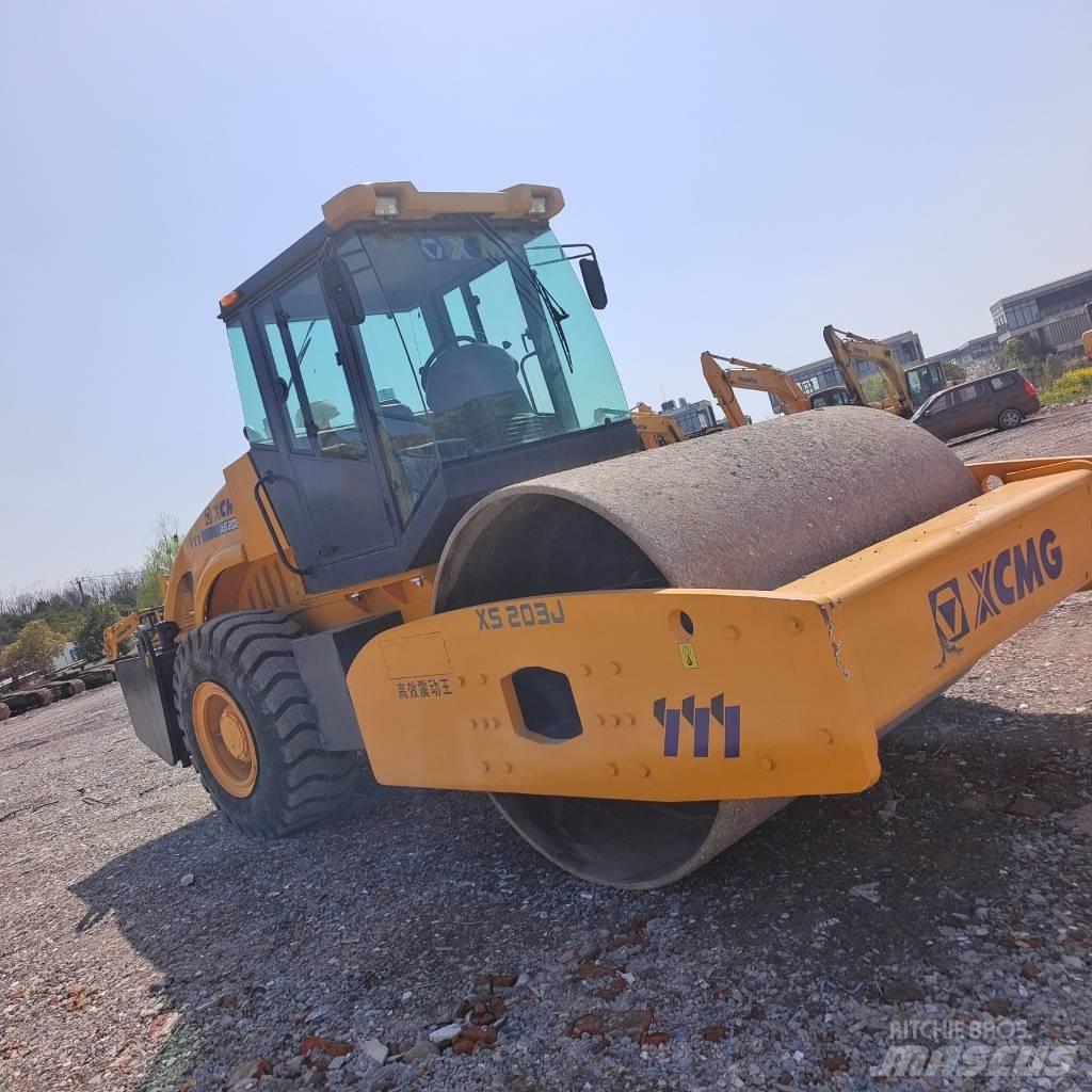 XCMG XS203J Walce jednobębnowe