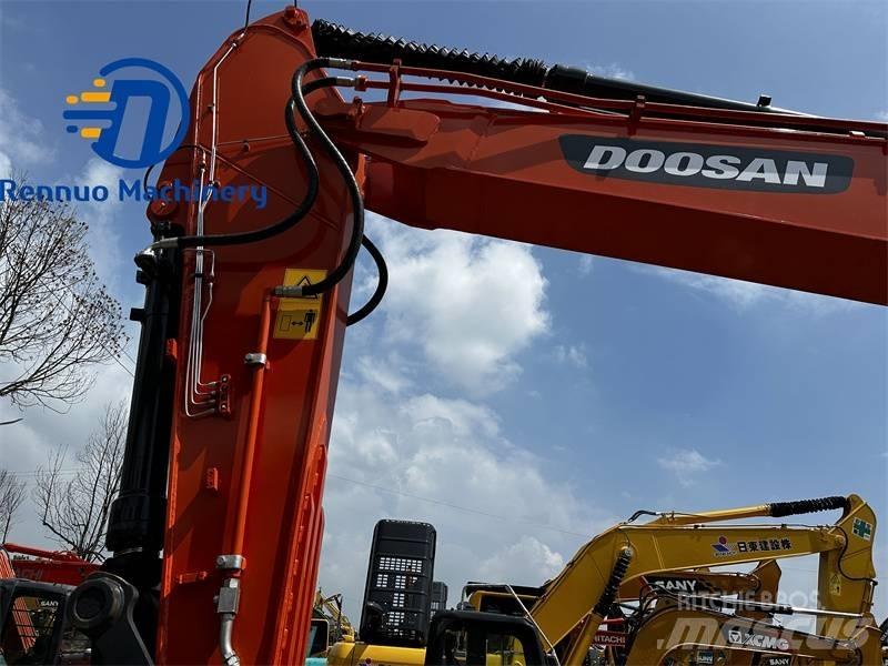 Doosan DX 225 LC-9C Koparki gąsienicowe