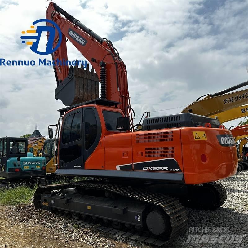 Doosan DX 225 LC-9C Koparki gąsienicowe