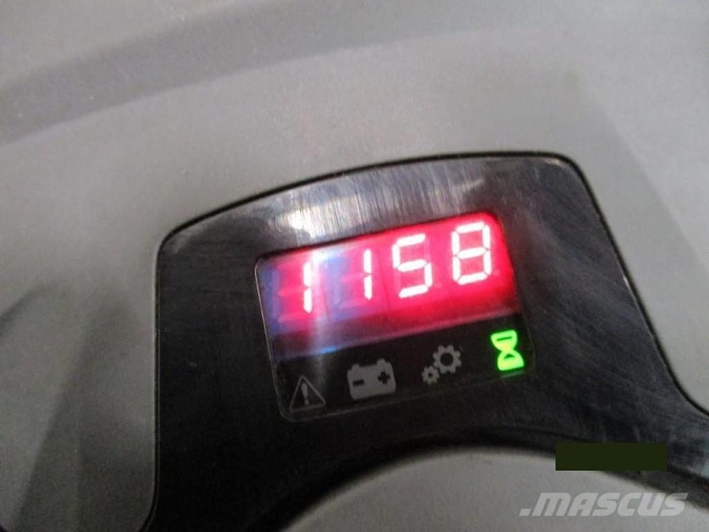 BT LWE180 Wózki widłowe unoszące