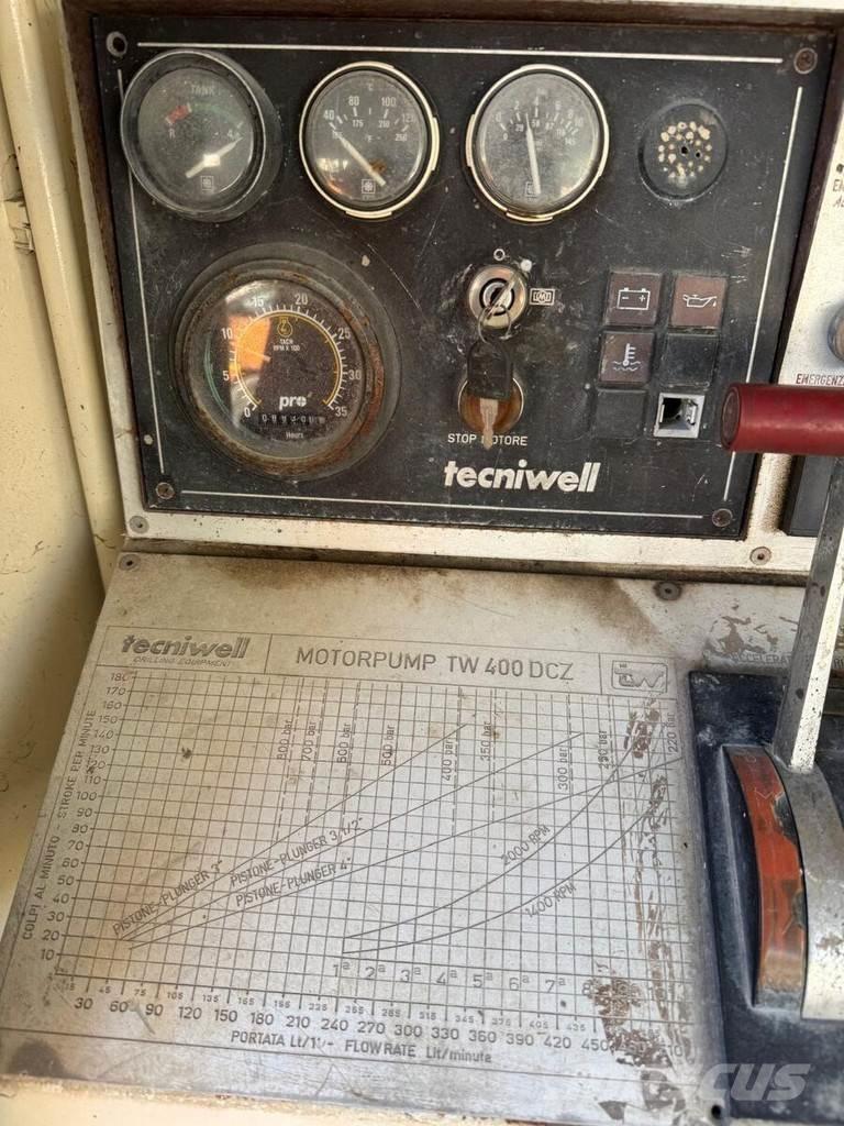  Tecniwell TW 400 Samojezdne pompy do betonu