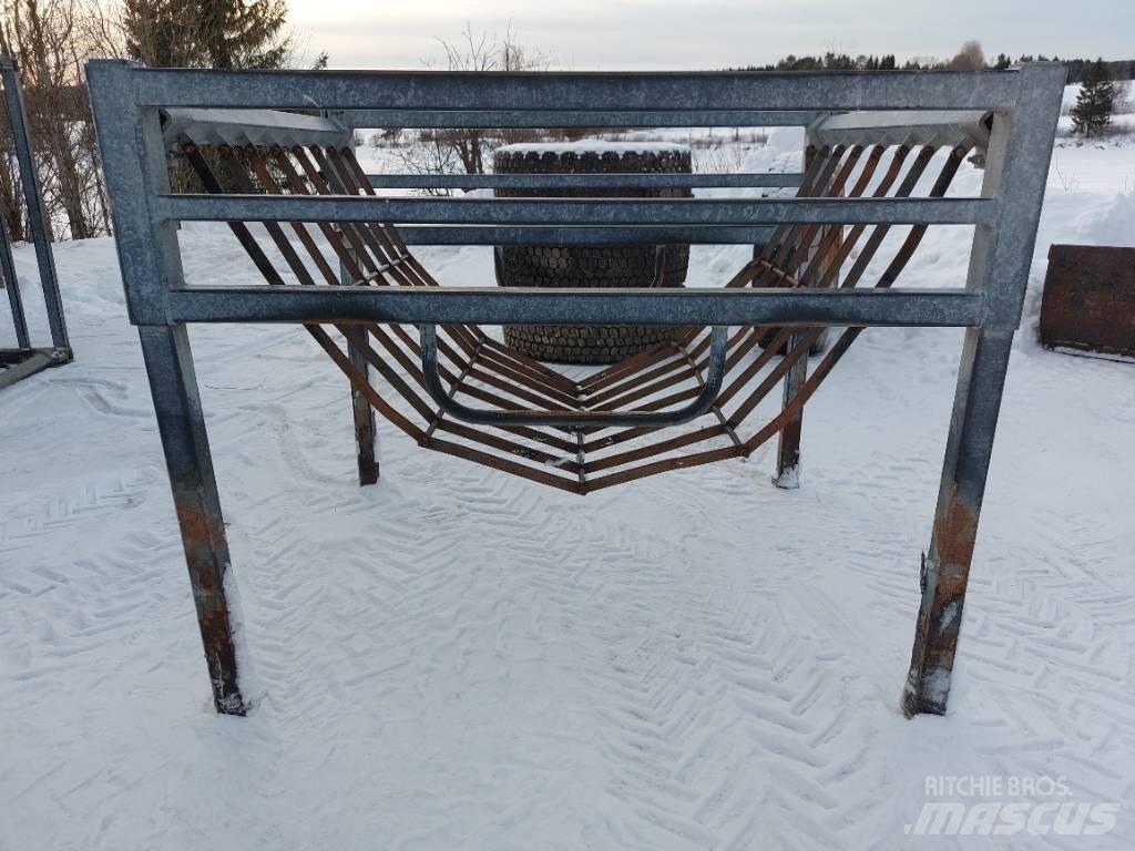 Bala Foderhäck Karmniki dla zwierzat