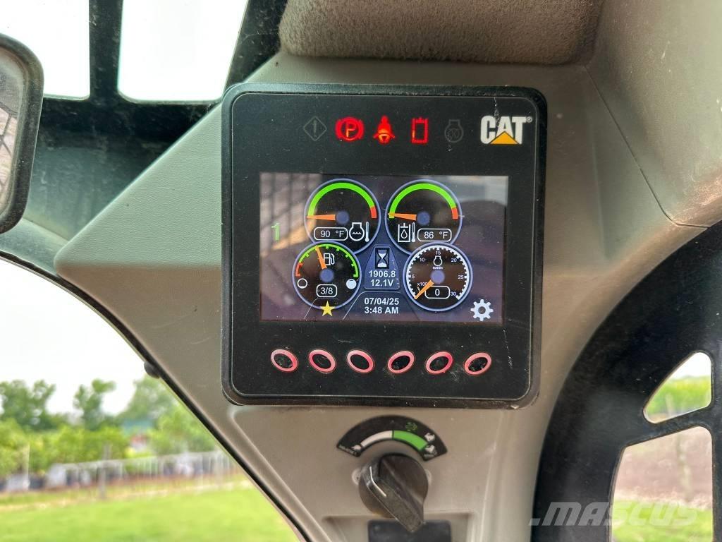 CAT 279 D3 Ładowarki burtowe