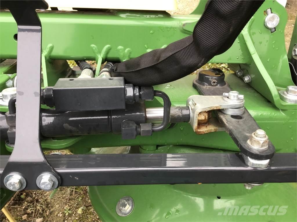 Krone Vendro 820 Zgrabiarki i przetrząsacze