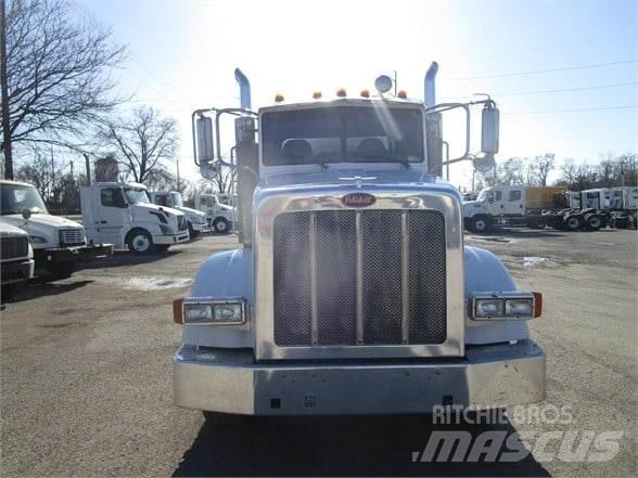 Peterbilt 365 Kombi / koparki ssące