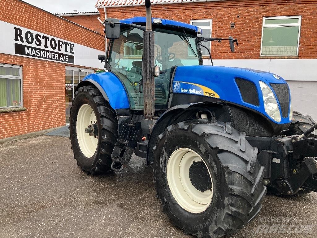New Holland T 7030 Ciągniki rolnicze