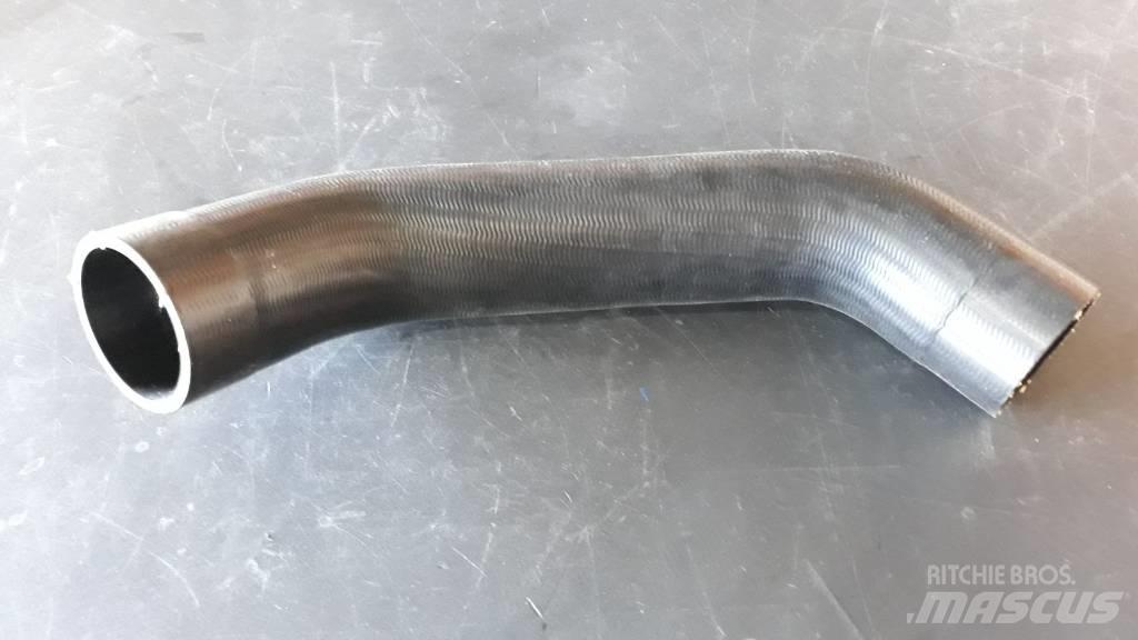 Volvo HOSE  21133832 Silniki