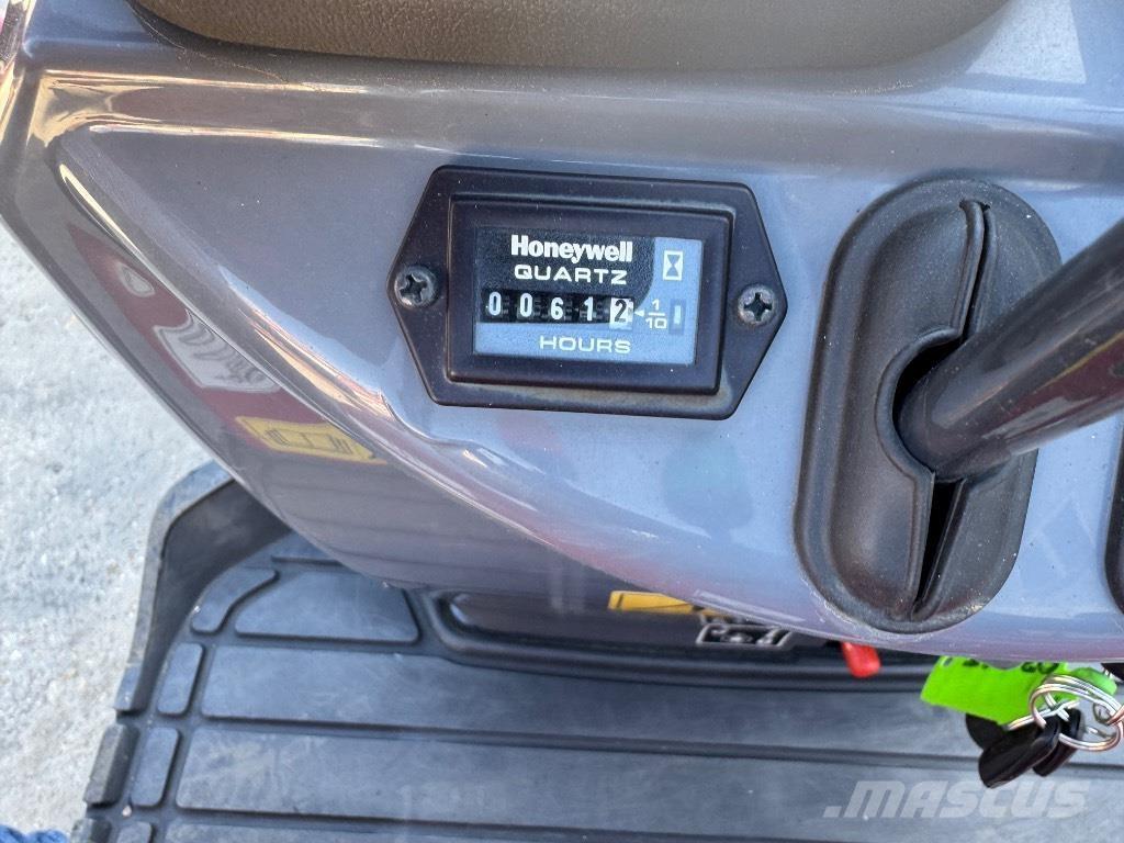 Yanmar SV08 (1D920) Minikoparki