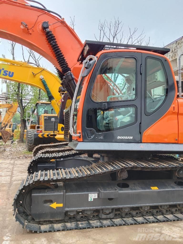 Doosan DX300 Koparki gąsienicowe