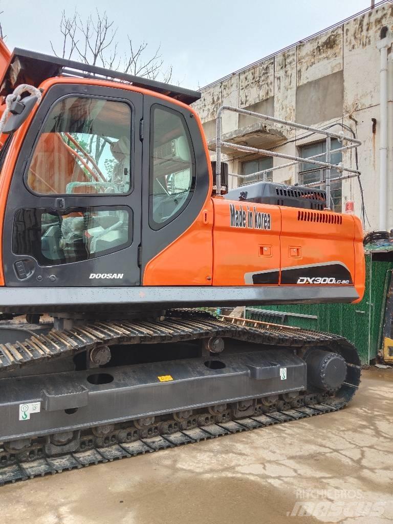 Doosan DX300 Koparki gąsienicowe