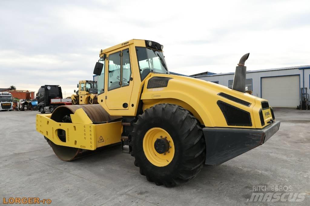 Bomag BW 216 D H-4 Walce jednobębnowe