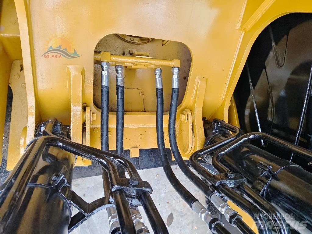 CAT 330 D 2L Koparki gąsienicowe