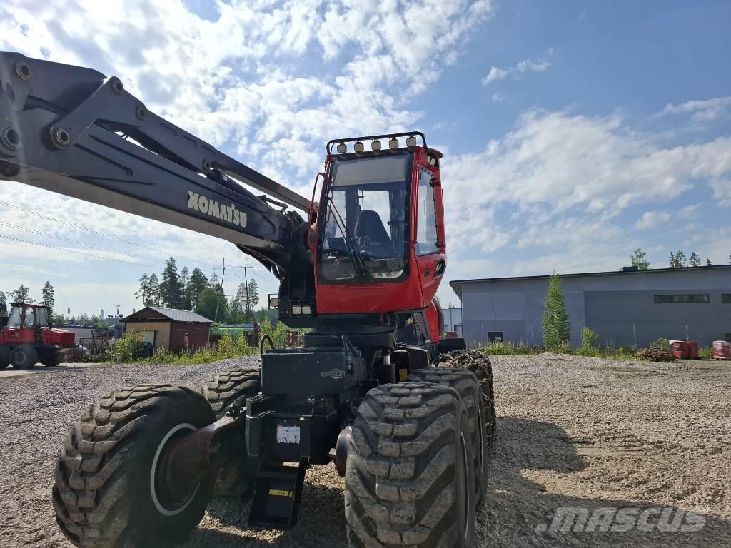 Komatsu 931 XC Harwestery