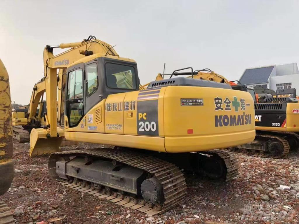 Komatsu 200-7 Koparki gąsienicowe