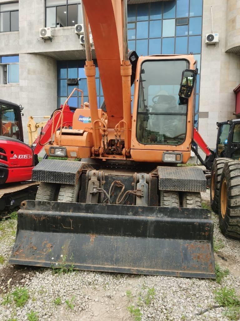 Doosan DH 210 W-7 Koparki kołowe