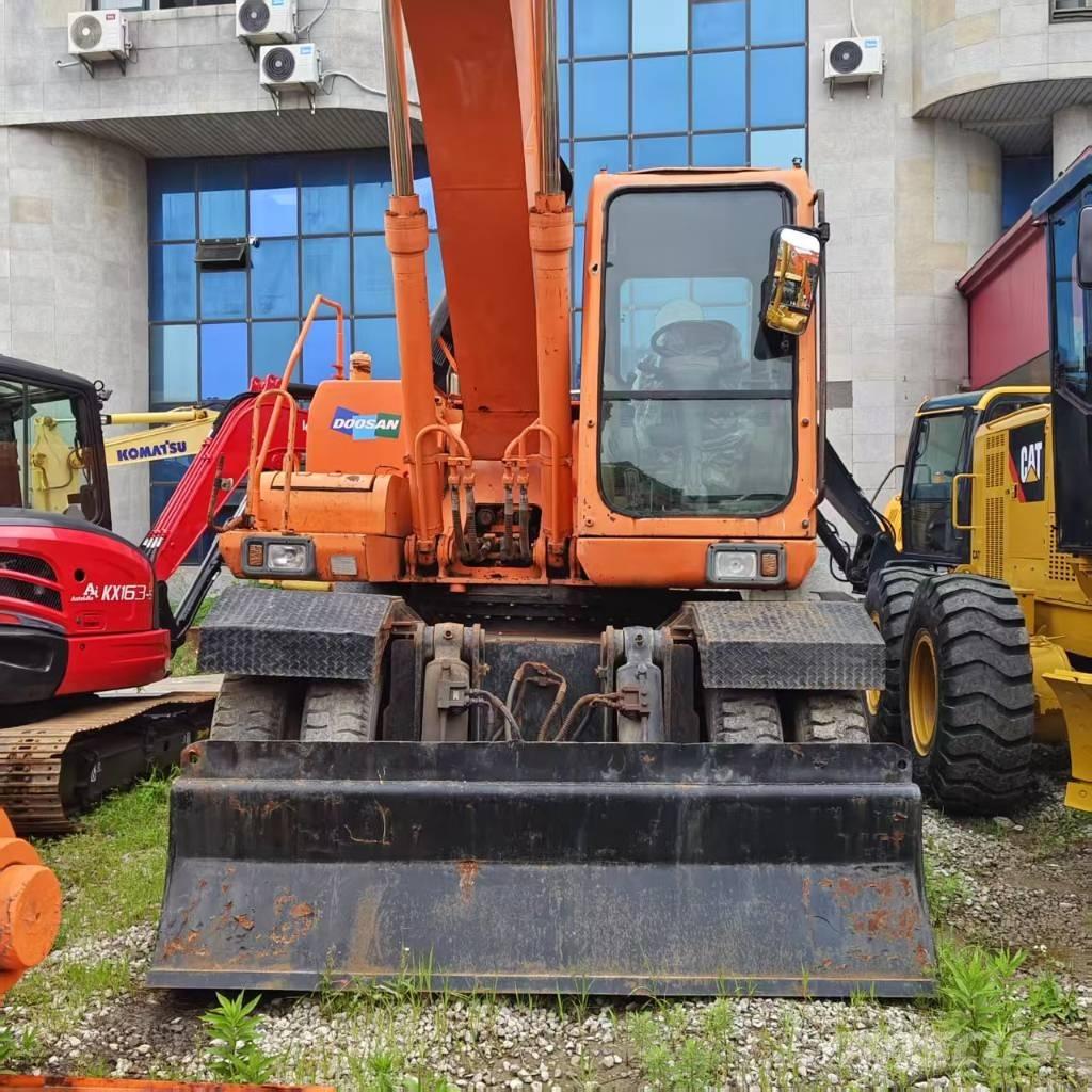 Doosan DH 210 W-7 Koparki kołowe