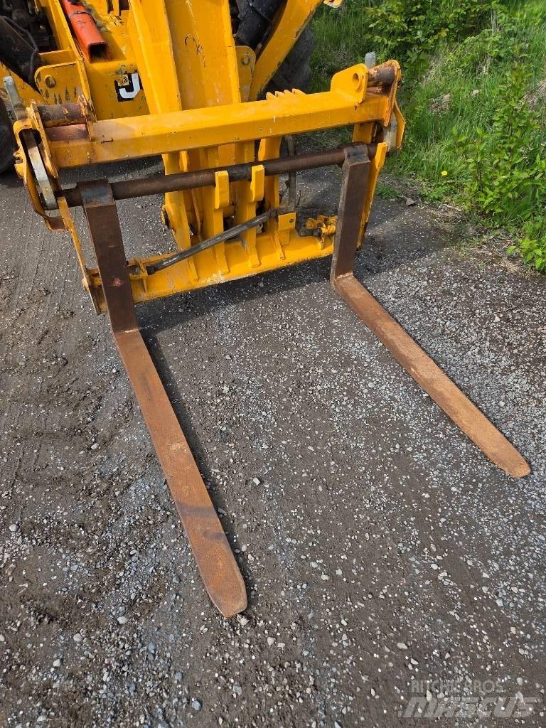 JCB 540-140 Ładowarki teleskopowe