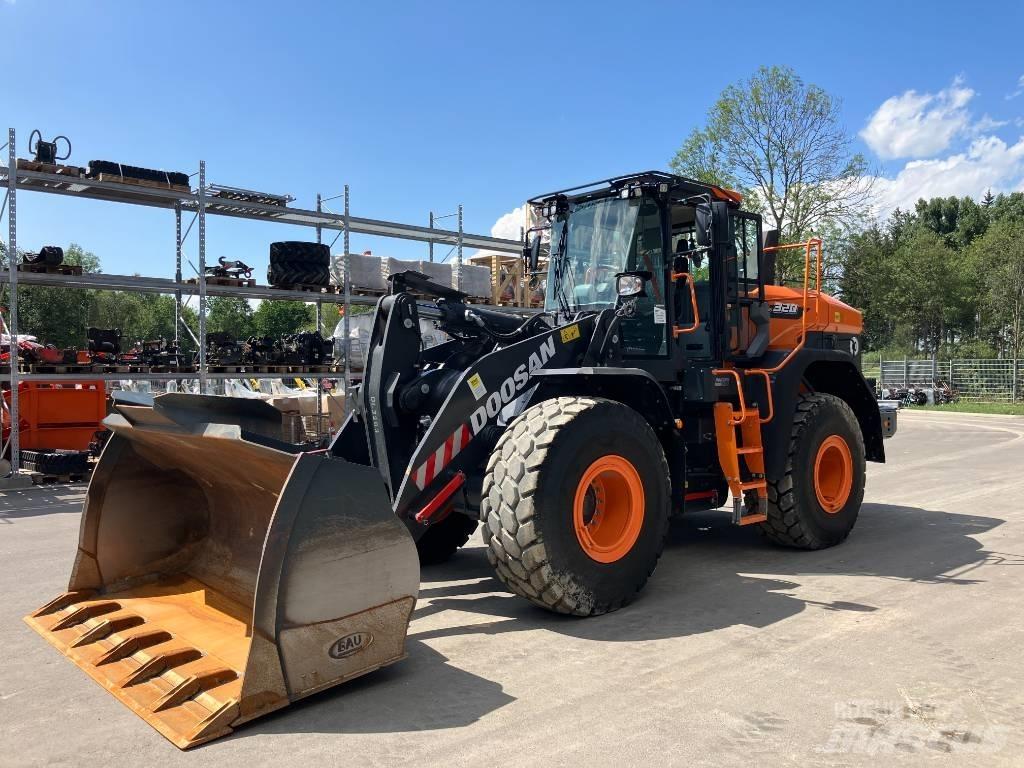Doosan DL 320-7 Ładowarki kołowe