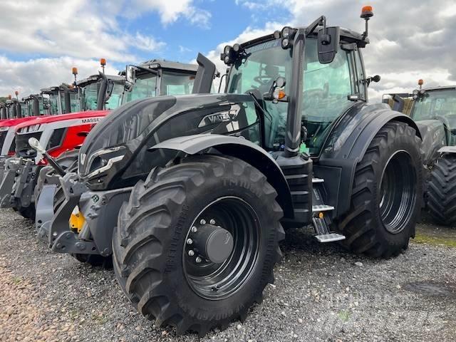 Valtra T215A Ciągniki rolnicze