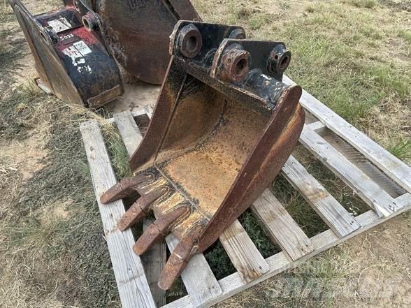 Kubota BT3003 Łyżki do ładowarek