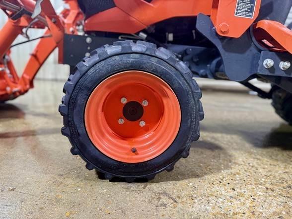 Kubota BX23S Koparko-ładowarki