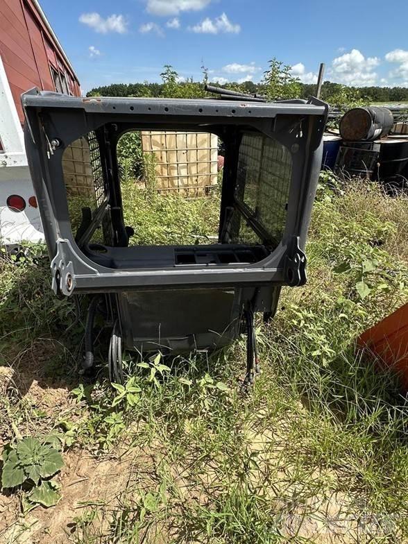 Kubota SVL Kabiny i wnętrze