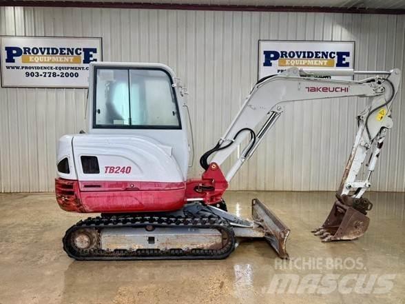 Takeuchi TB240 Minikoparki