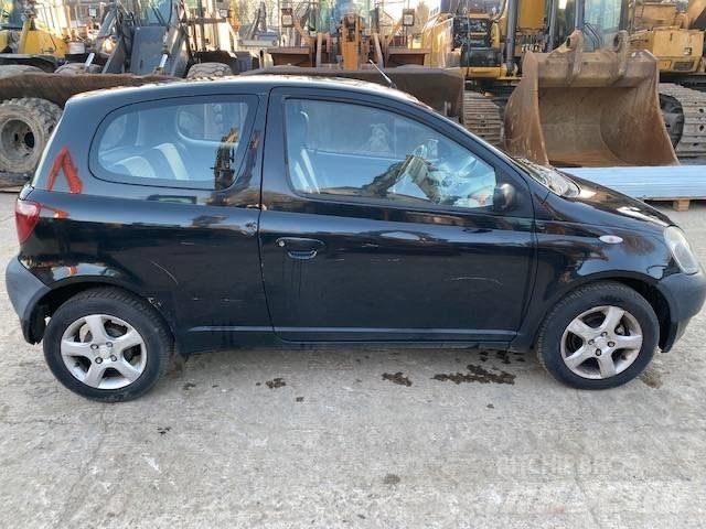 Toyota Yaris Samochody osobowe
