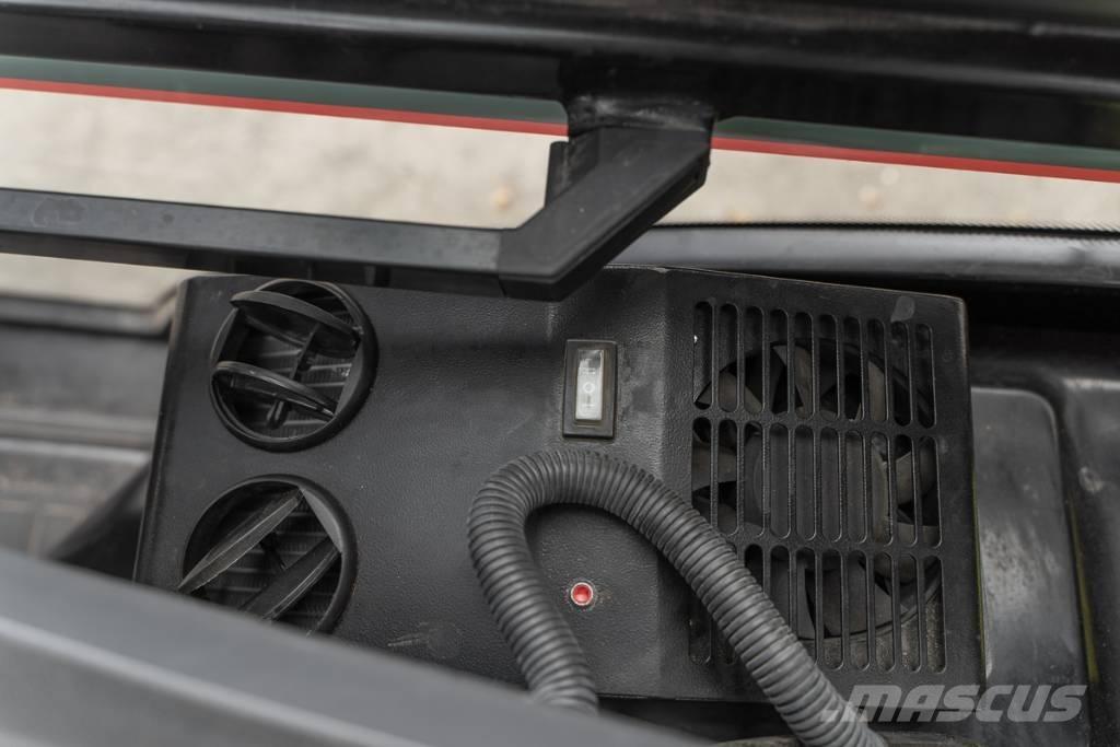 Manitou MI 30 D Wózki Diesla