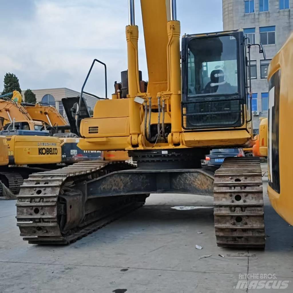 Komatsu PC460 Koparki gąsienicowe