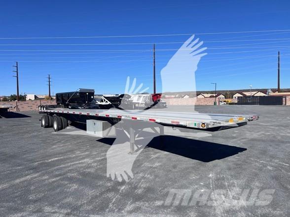 Utility 4000AE Platformy / Naczepy z otwieranymi burtami