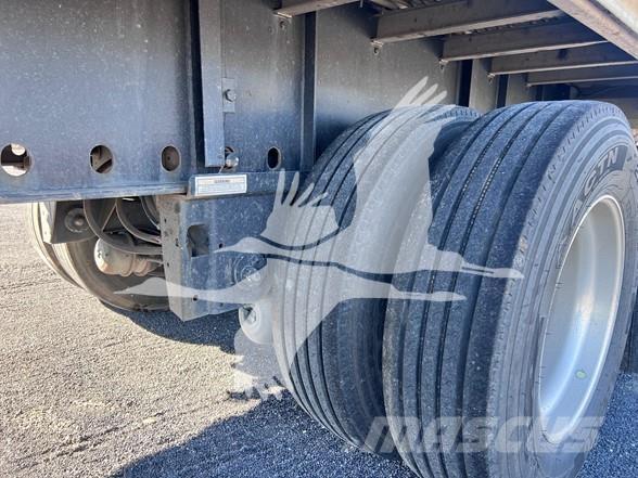 Utility 4000AE Platformy / Naczepy z otwieranymi burtami