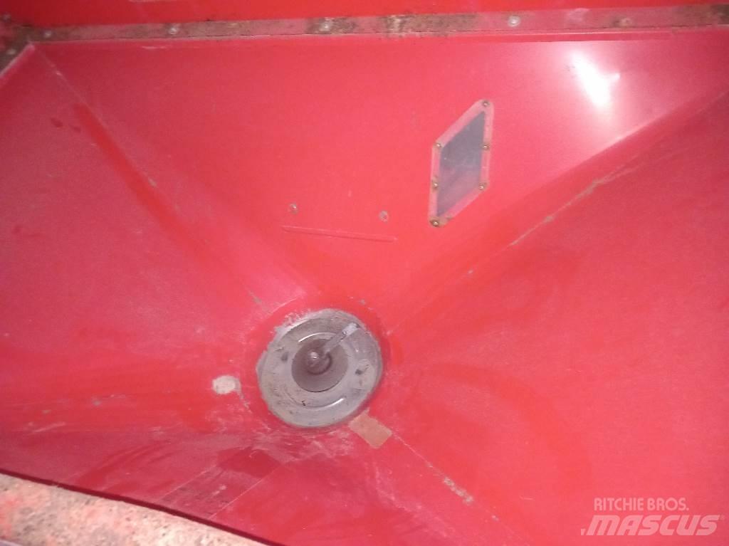 Kuhn MDS 732 M Opryskiwacze do nawozów sztucznych