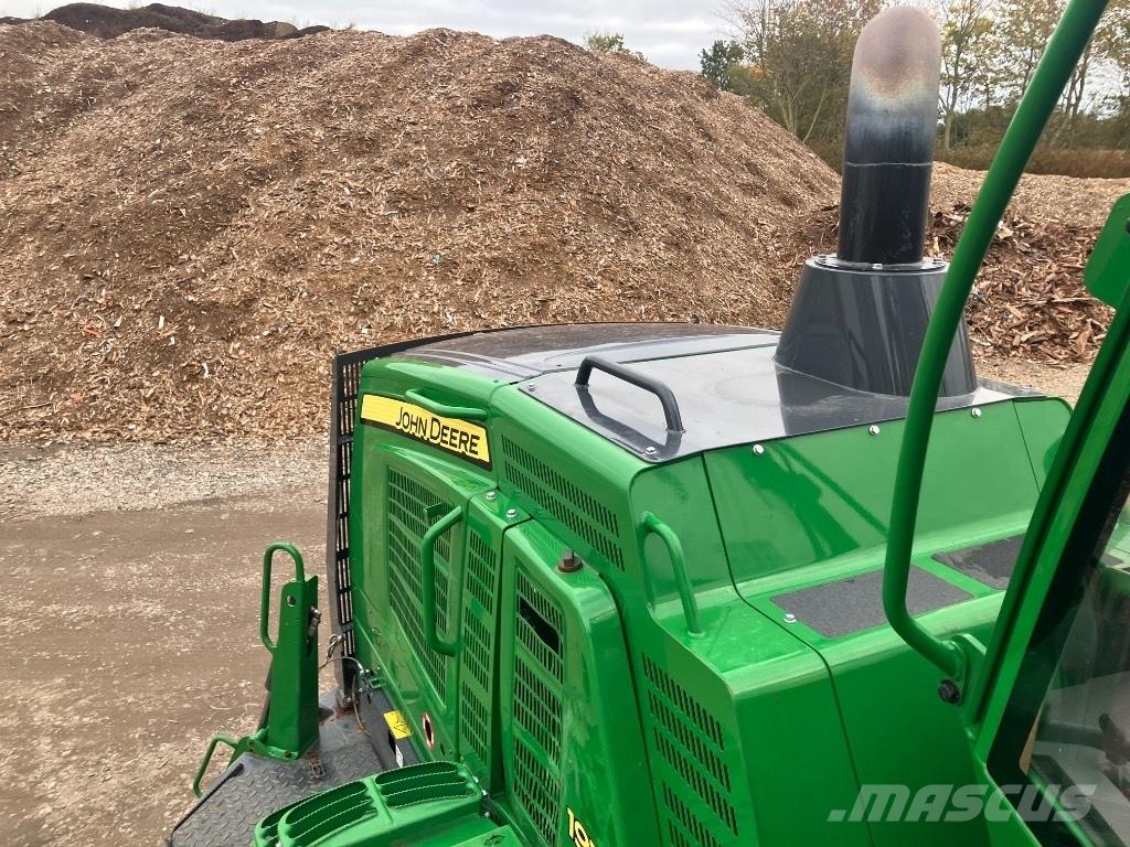 John Deere 1910G Forwardery