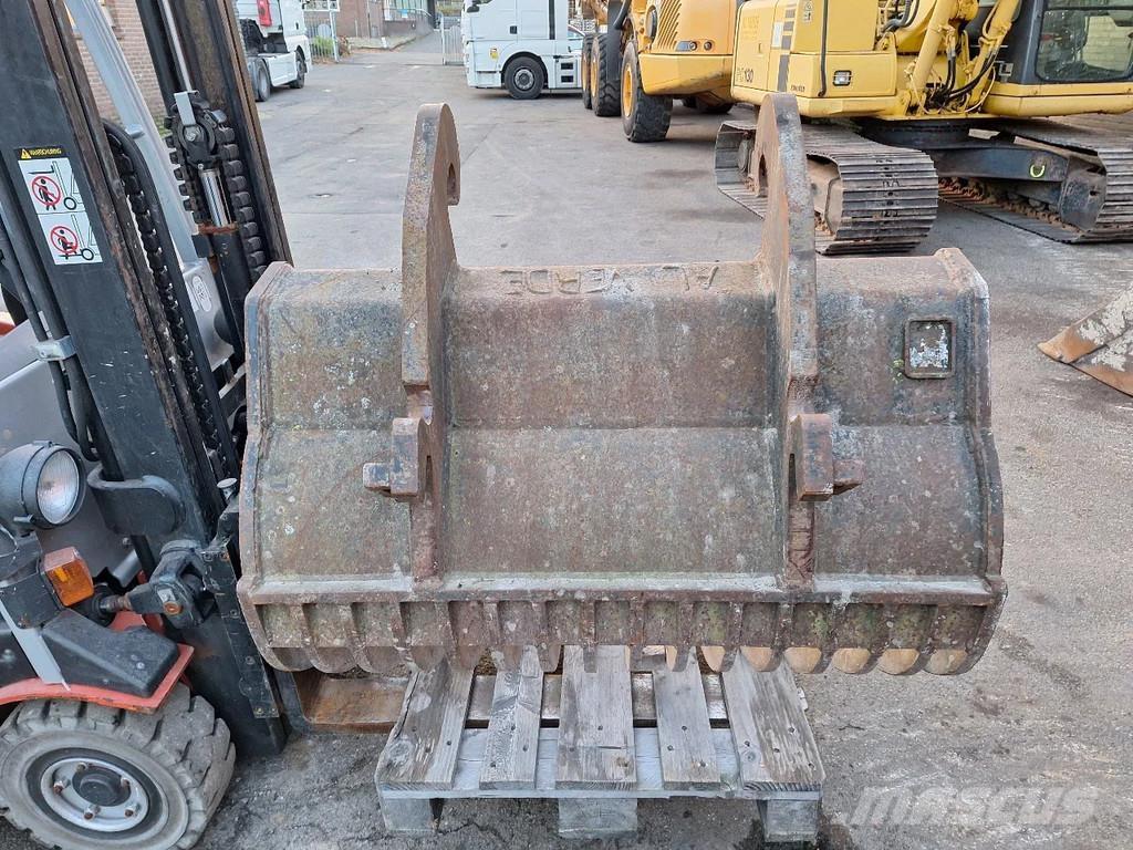 Komatsu PC130-6K Koparki gąsienicowe