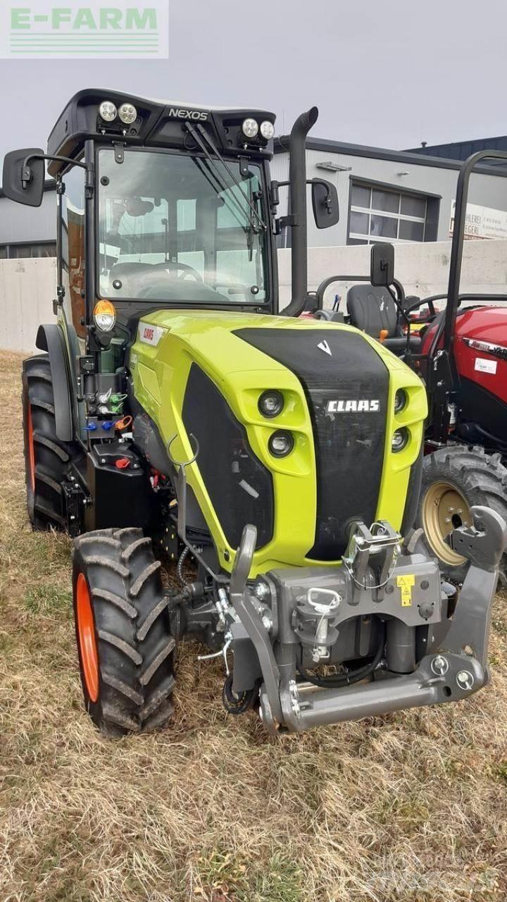 CLAAS nexos 240s Ciągniki rolnicze