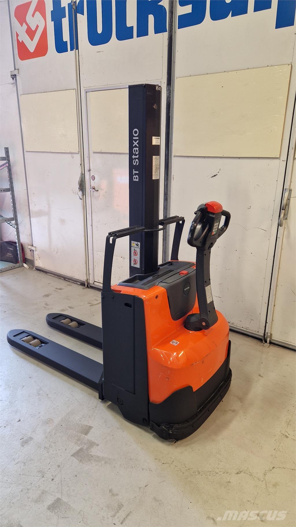 Toyota SWE080L Samojezdne maszyny do załadunku