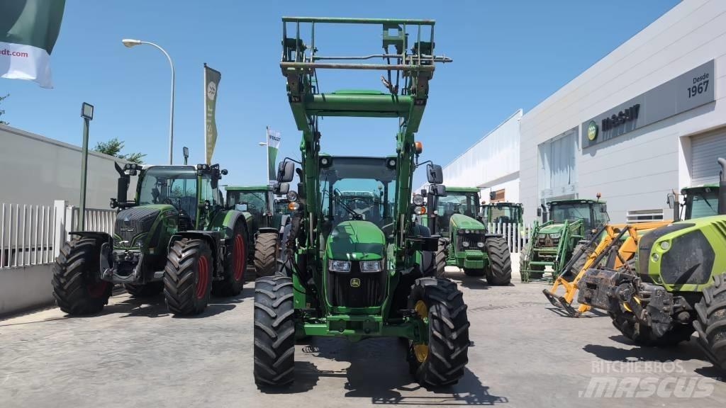 John Deere 5115R Ciągniki rolnicze