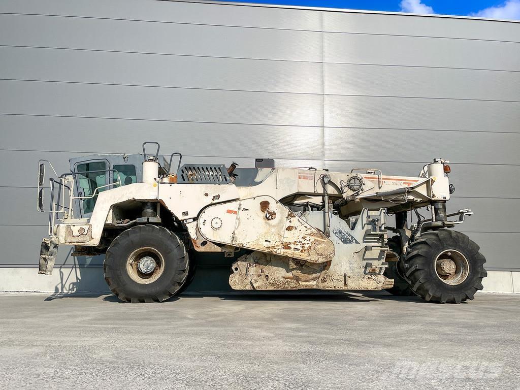 Wirtgen WR 2400 Recyklery do asfaltu