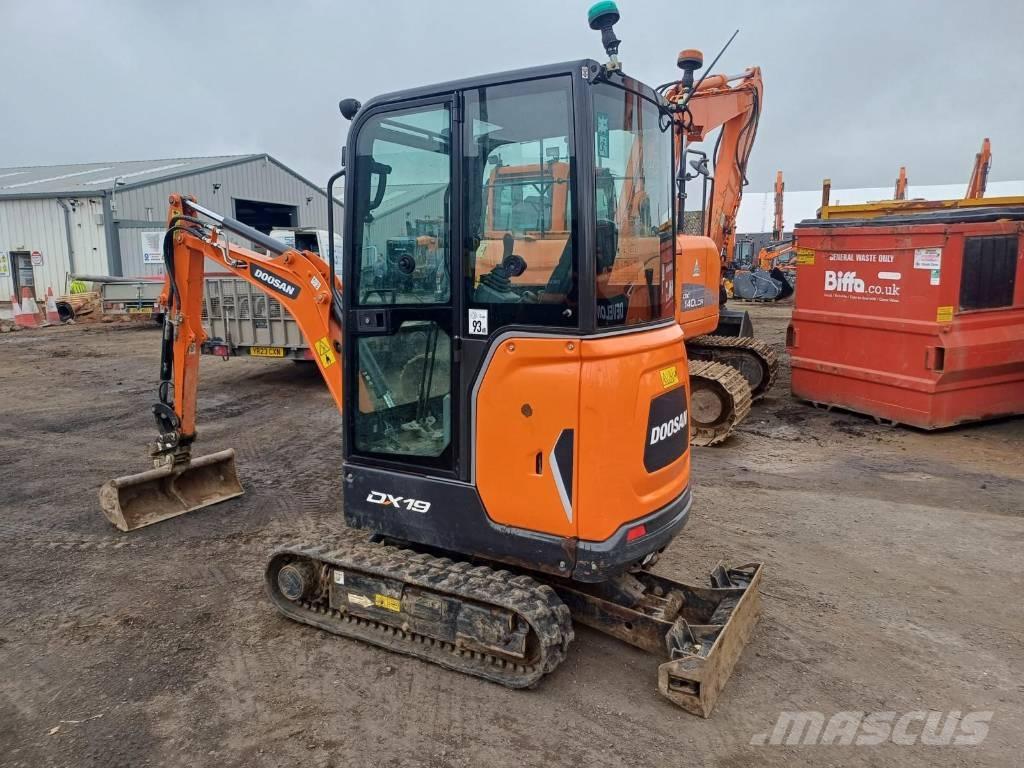 Doosan DX 19 Minikoparki