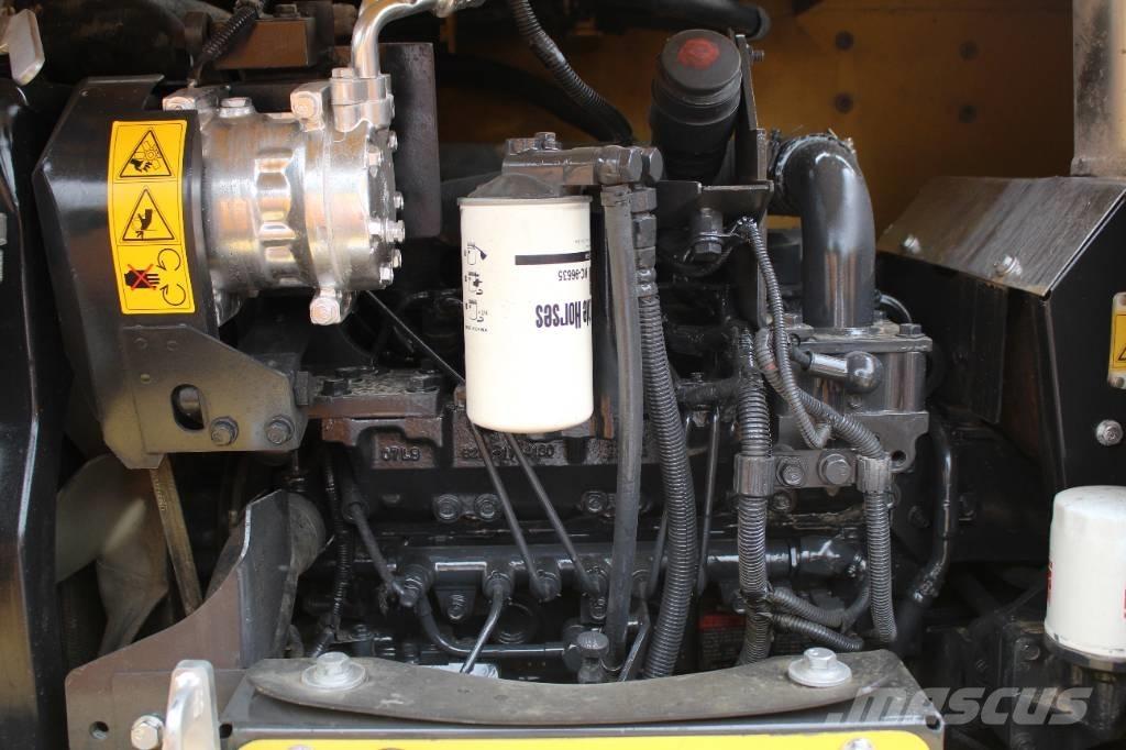 Komatsu PC 70-8 Minikoparki