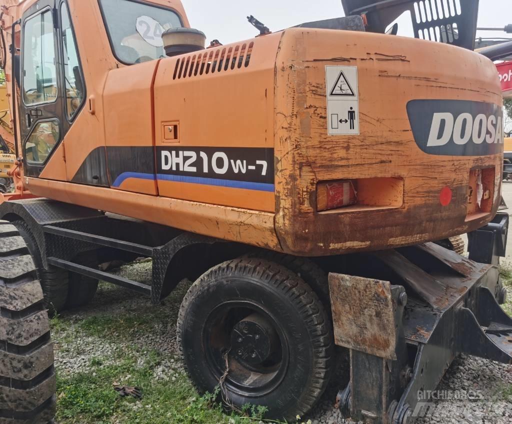 Doosan DH 210 W-7 Koparki kołowe