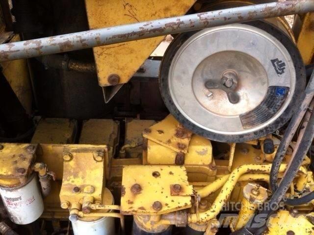 Komatsu d155a-3 Spycharki gąsienicowe