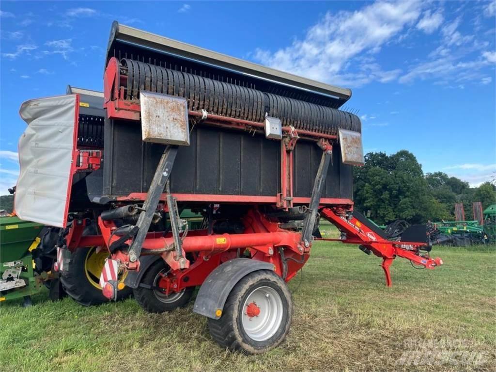 Kuhn MergeMaxx950 Ciągnikowe żniwiarki pokosowe